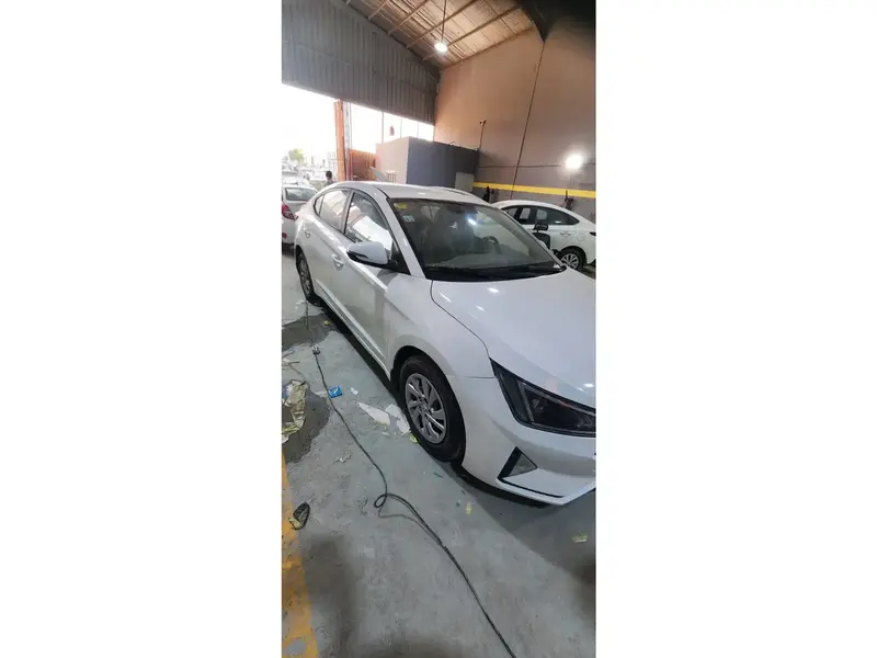 Hyundai Elantra 2020 9