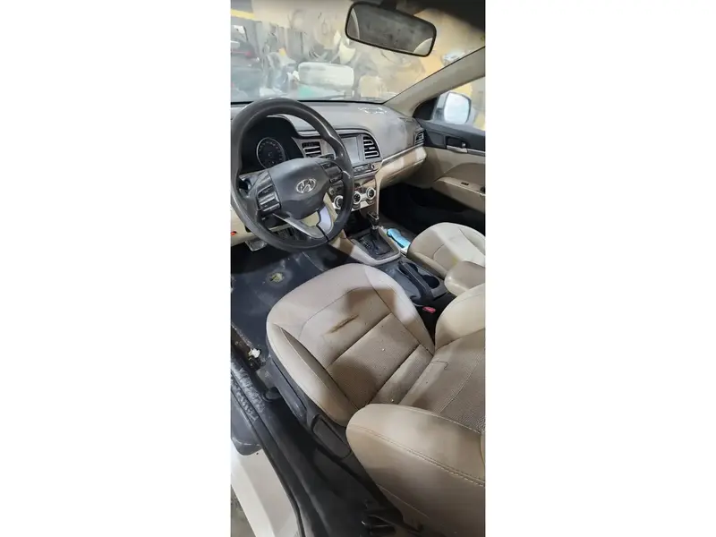 Hyundai Elantra 2020 7