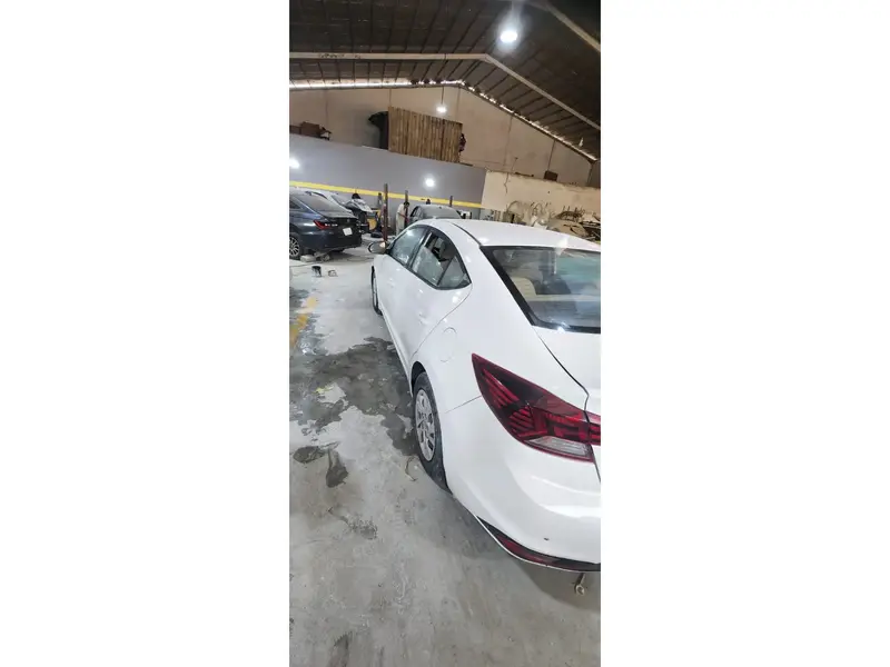 Hyundai Elantra 2020 6