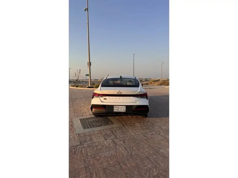 Hyundai Elantra 2024 6