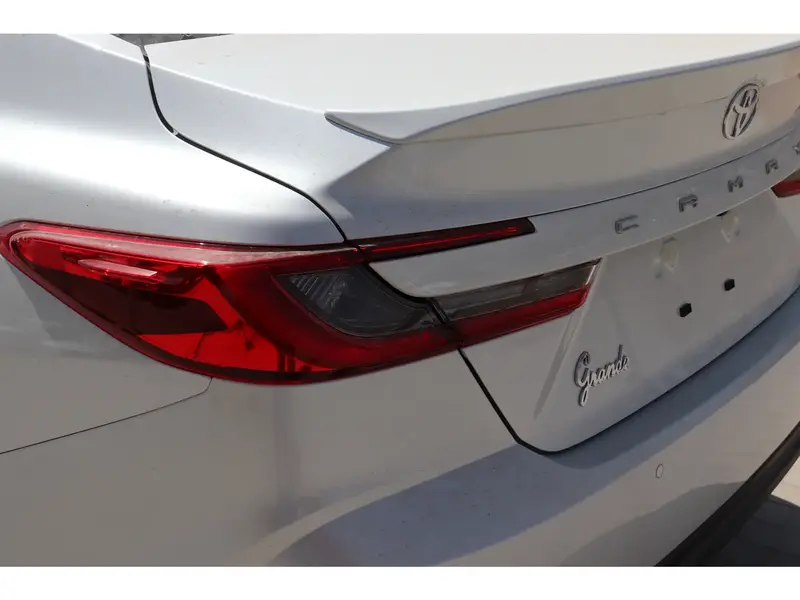 Toyota Camry 2026 11