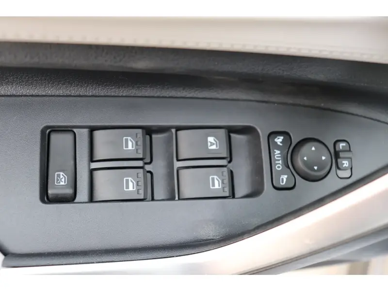Toyota VELOZ 2026 6