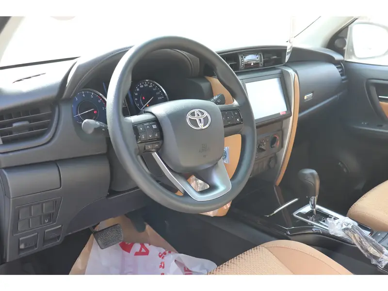 Toyota Fortuner 2026 4