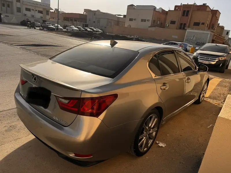 لكزس GS 2015 9