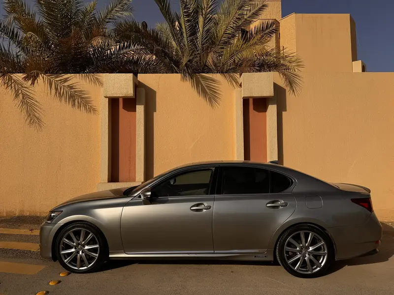 لكزس GS 2015 8