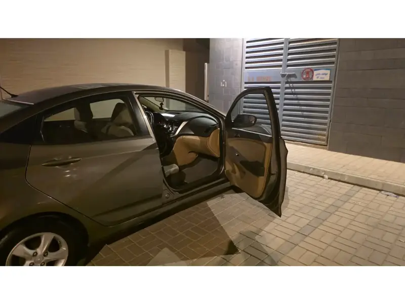 Hyundai Accent 2013 4