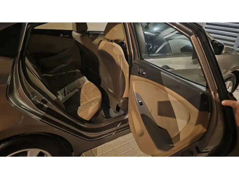 Hyundai Accent 2013 5