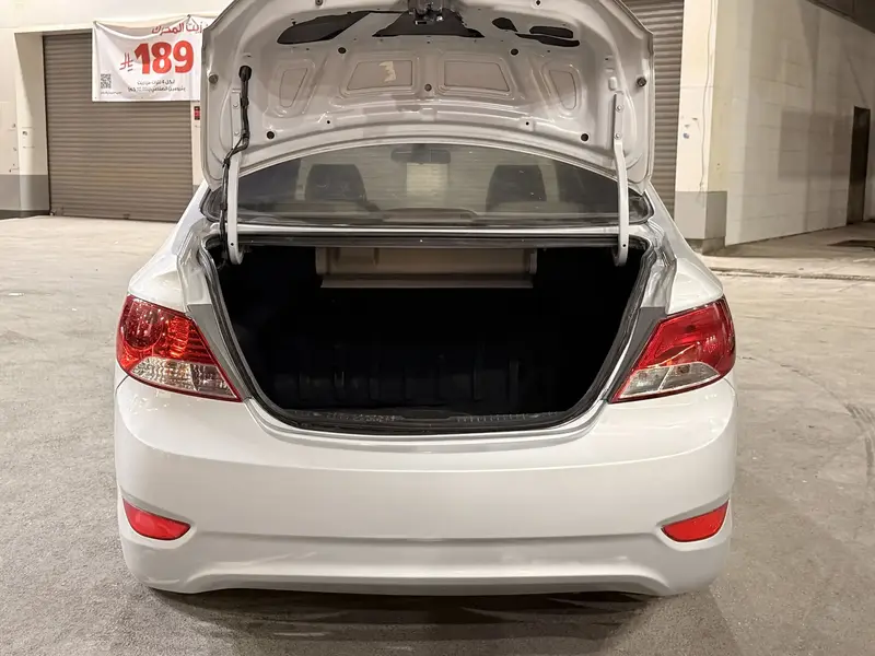 Hyundai Accent 2017 10