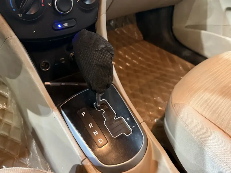 Hyundai Accent 2017 15