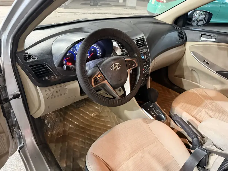Hyundai Accent 2017 14