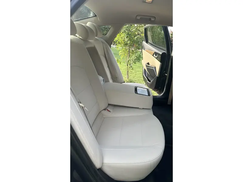 KIA Cadenza 2018 7