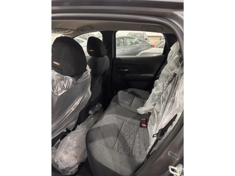 Nissan Kicks 2025 5