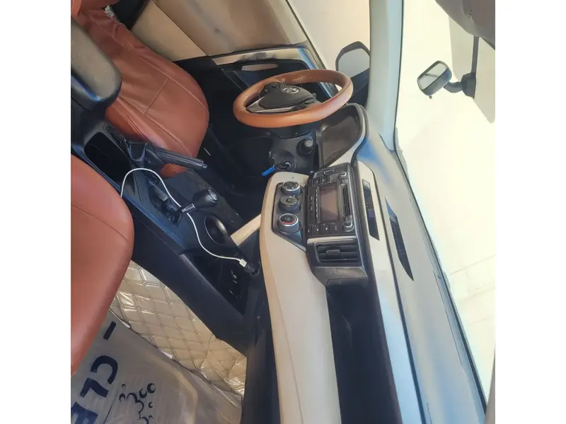 Toyota RAV4 2013 6