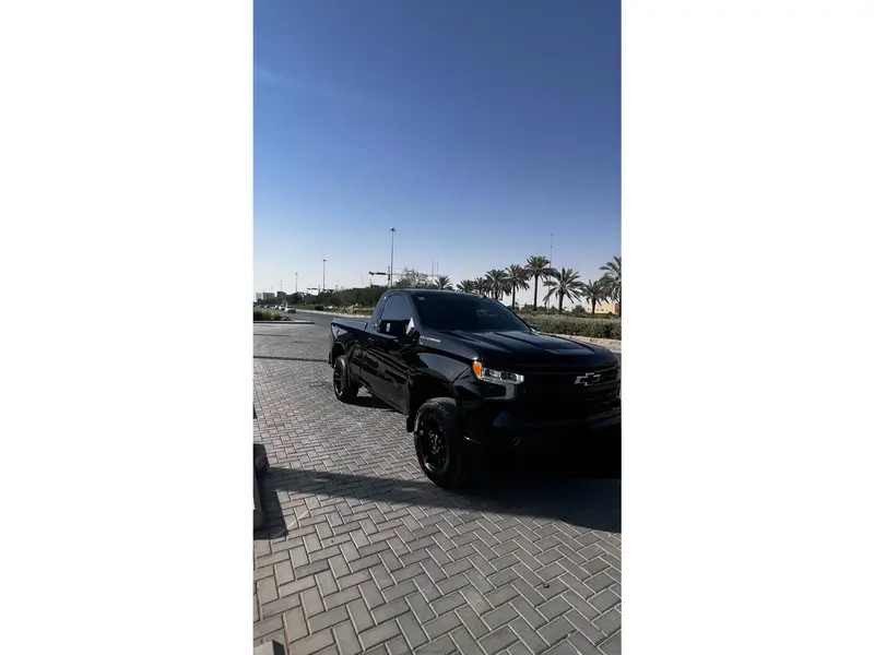Chevrolet Silverado 2023 4