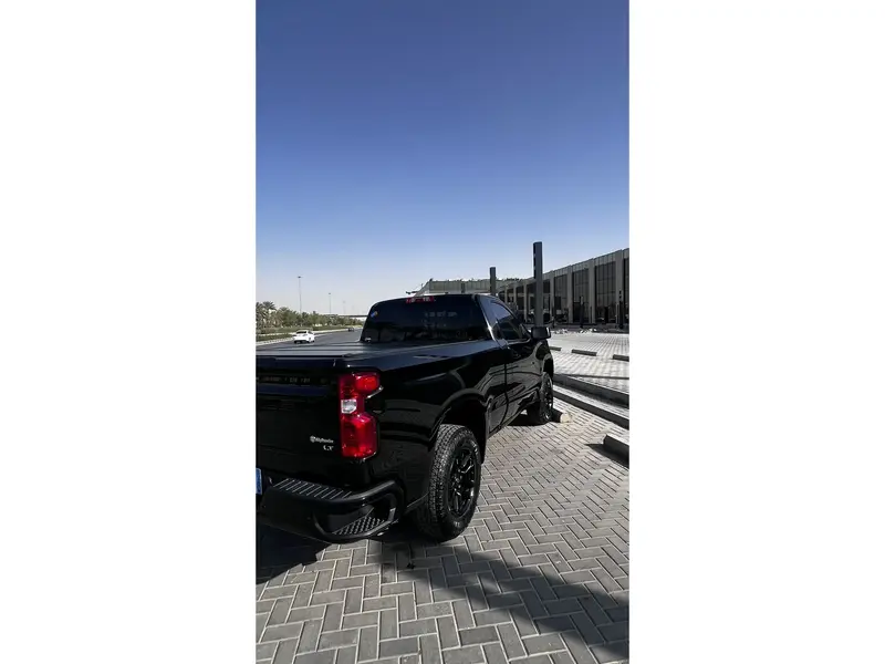 Chevrolet Silverado 2023 5