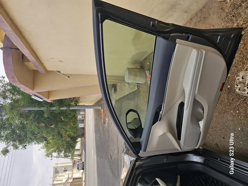 Toyota Camry 2023 7