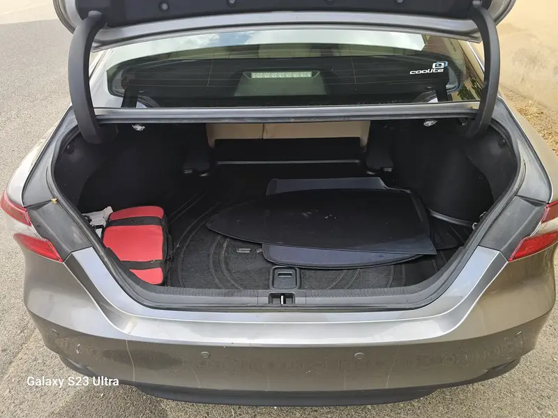 Toyota Camry 2023 10