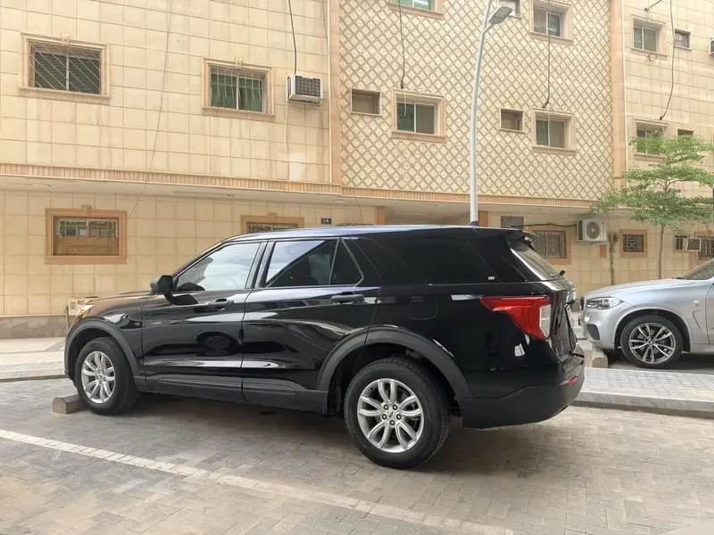 Ford Explorer 2021 2
