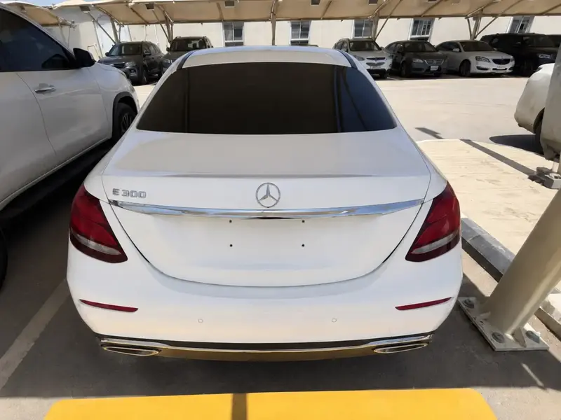 Mercedes E 2020 14
