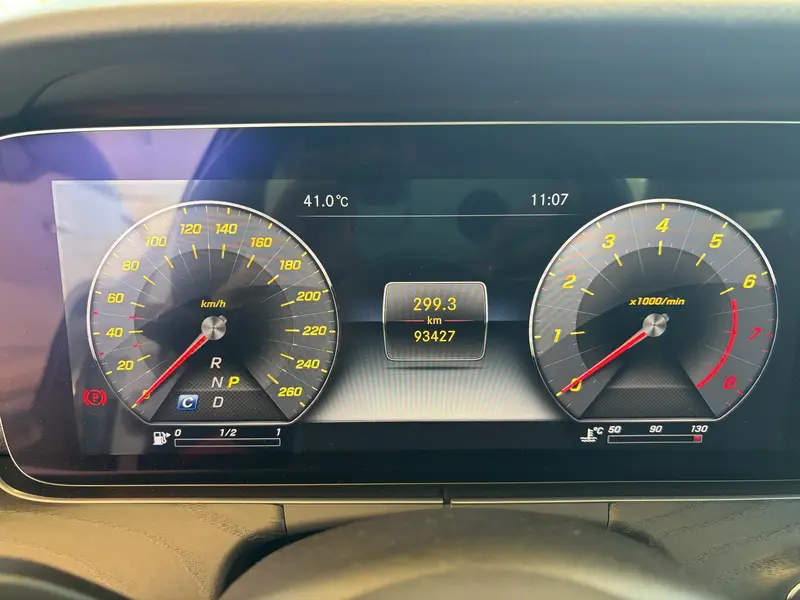 Mercedes E 2020 16
