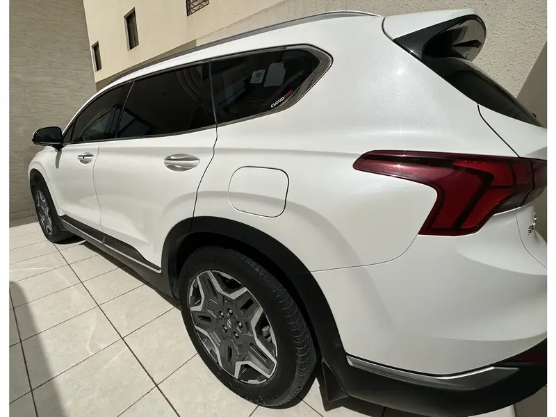 Hyundai SantaFe 2023 3