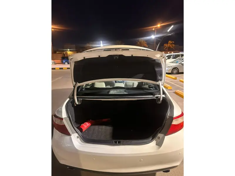 Toyota Camry 2016 10