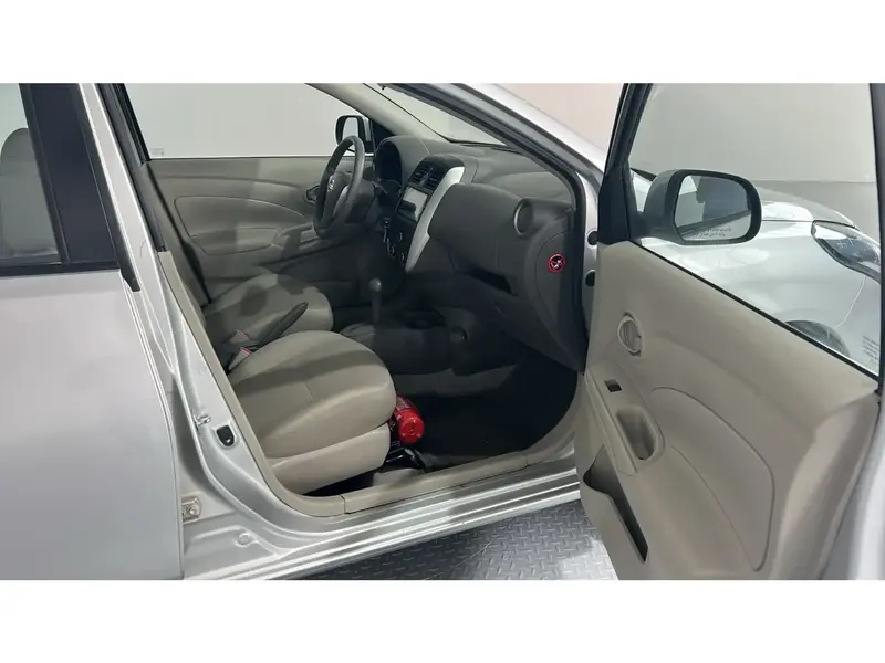 Nissan Sunny STD 2024 8