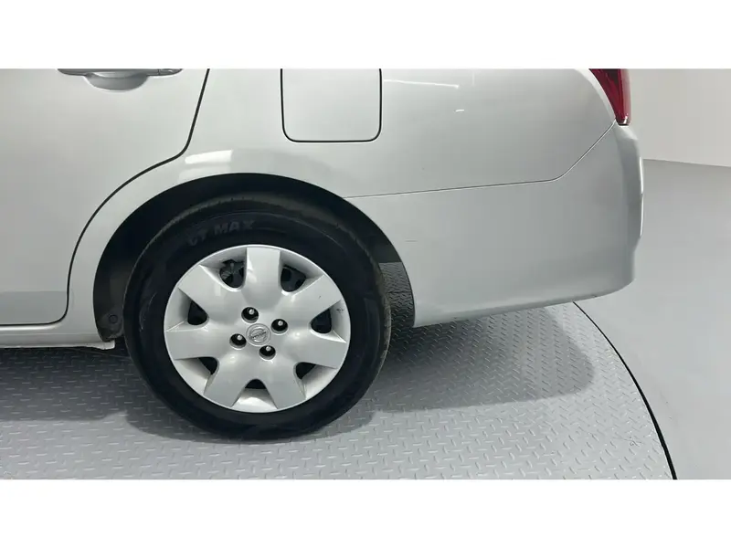 Nissan Sunny STD 2024 29