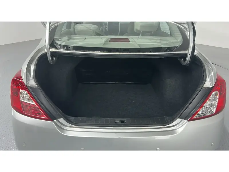 Nissan Sunny STD 2024 31