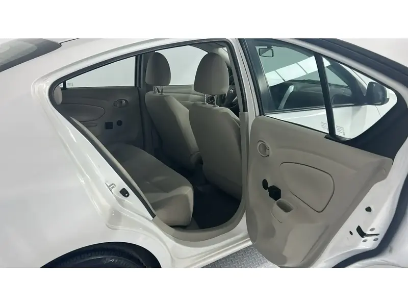 Nissan Sunny STD 2024 11
