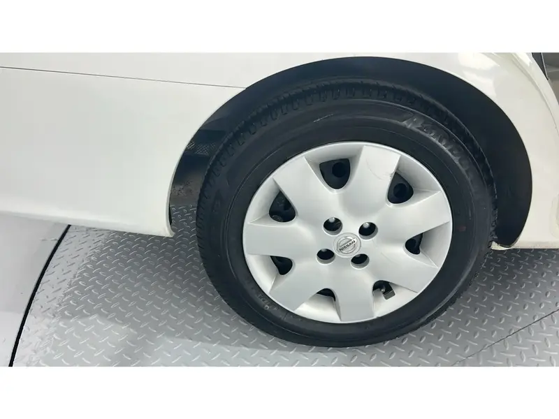 Nissan Sunny STD 2024 13