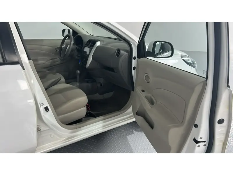 Nissan Sunny STD 2024 8