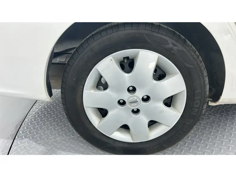 Nissan Sunny STD 2024 12