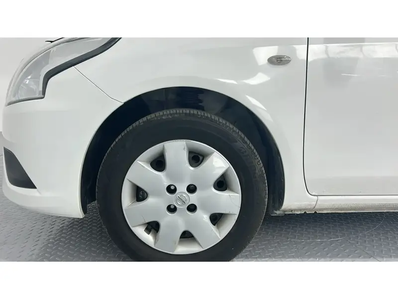 Nissan Sunny STD 2024 33