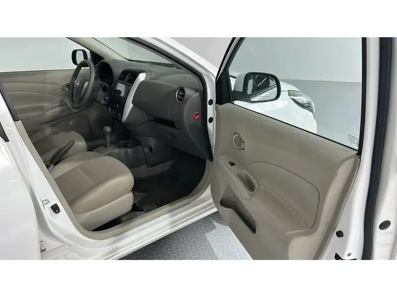 Nissan Sunny STD 2024 8