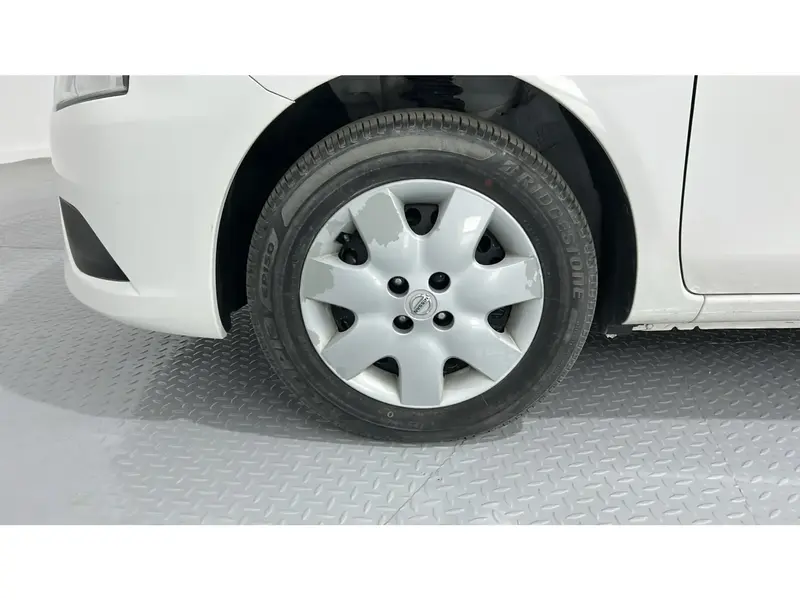 Nissan Sunny STD 2024 31
