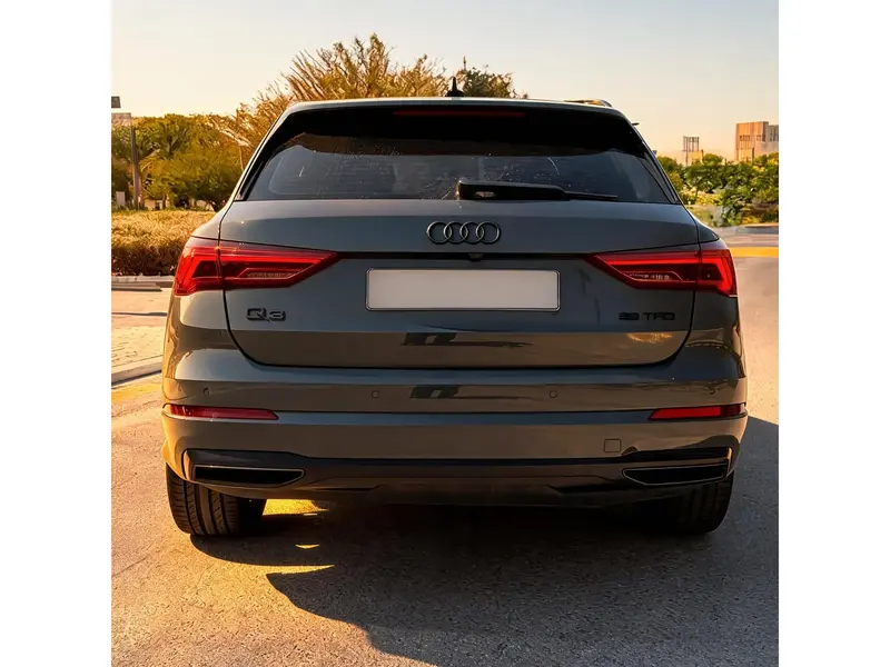 Audi Q3 2021 3