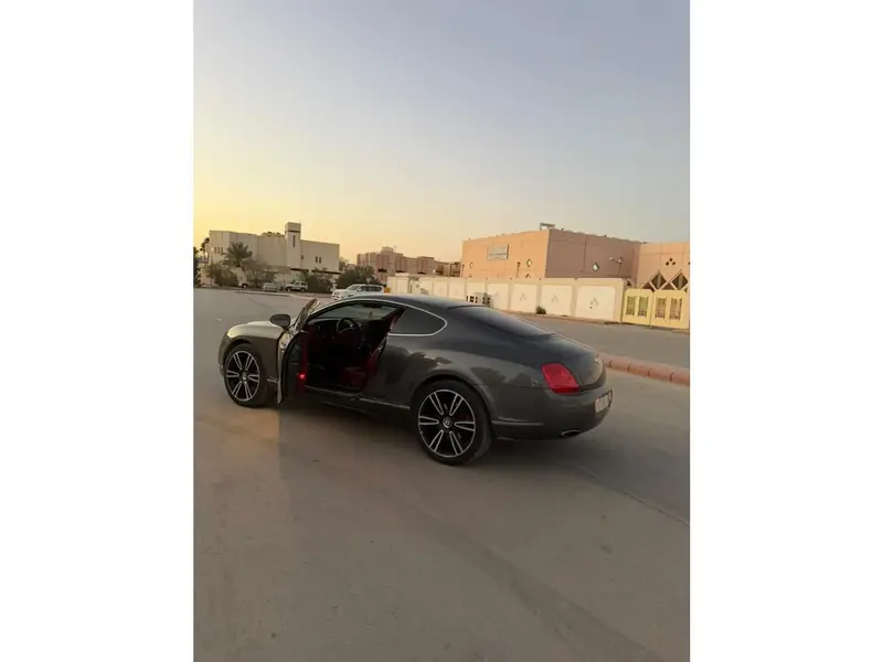 Bentley Continental GT 2008 11