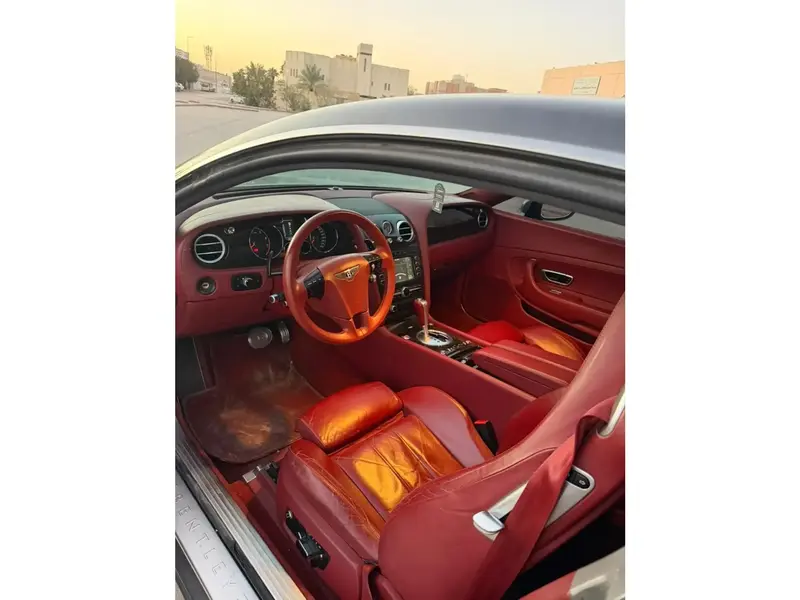 Bentley Continental GT 2008 5