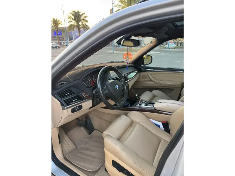 BMW 5 Series 2010 5