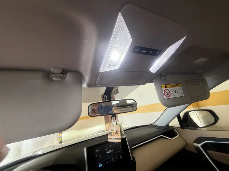 Toyota RAV4 2024 2