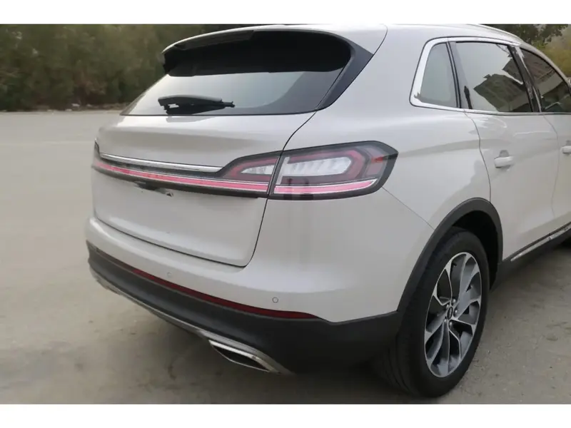 Lincoln Nautilus 2022 13