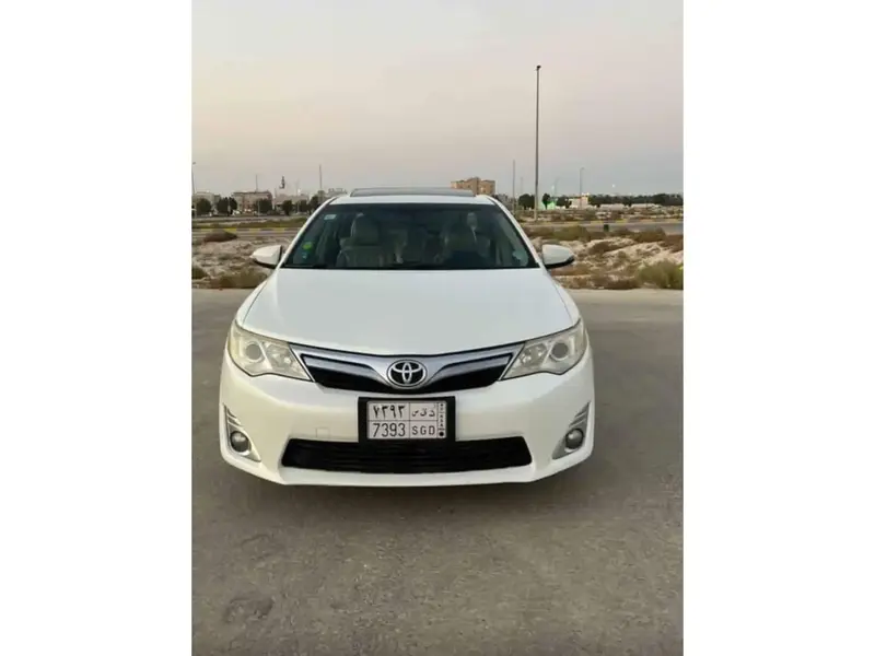 Toyota Camry 2014 3