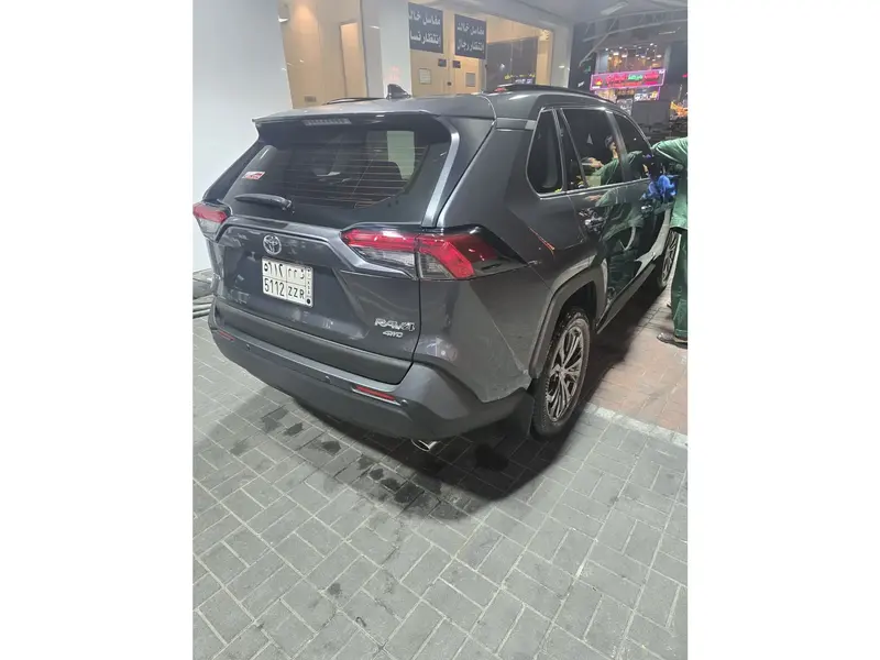 Toyota RAV4 2024 10