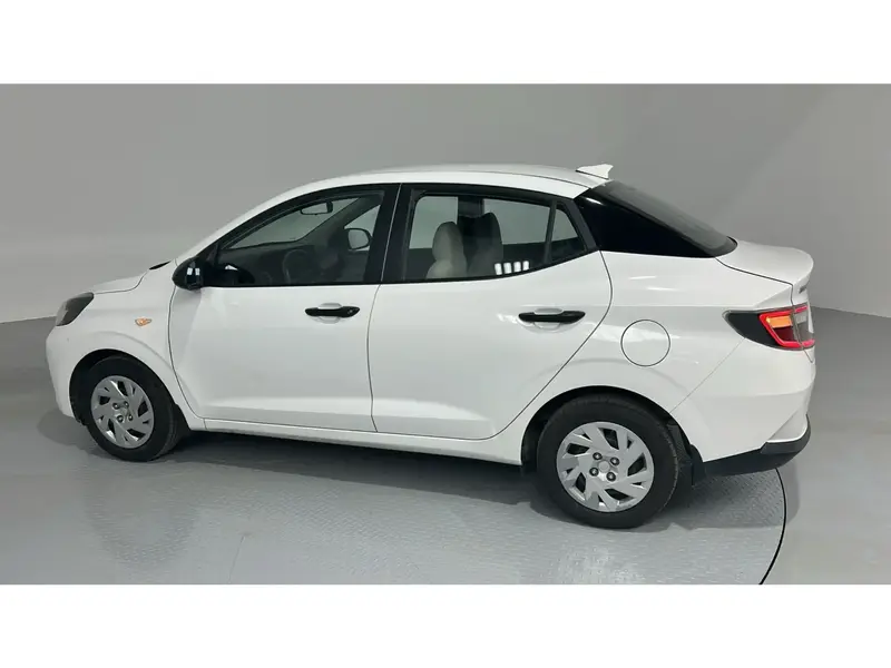 Hyundai GRAND i10 FLT 2024 4