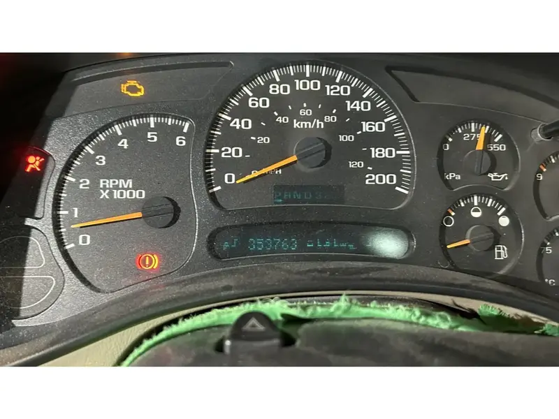 GMC Yukon 2005 10