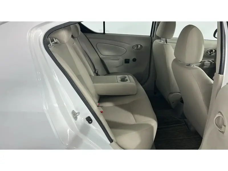 Nissan Sunny STD 2024 11