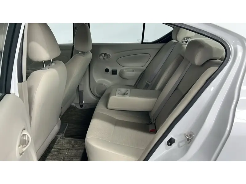 Nissan Sunny STD 2024 22