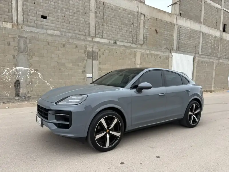 Porsche Cayenne Coupe 2024 Facelift High Spec. 9