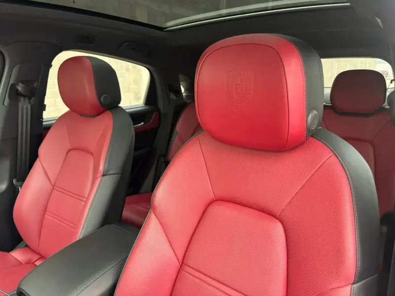 Porsche Cayenne Coupe 2024 Facelift High Spec. 12